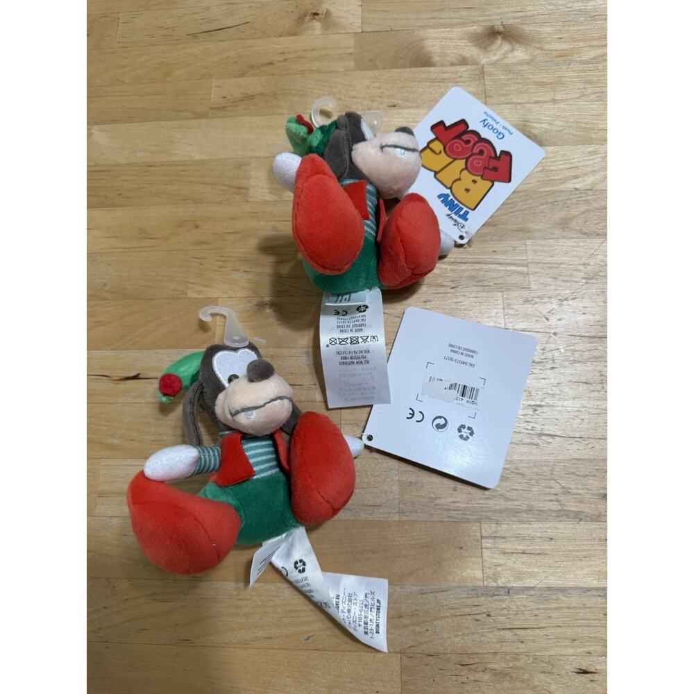 2 DISNEY Tiny Big Feet GOOFY NWT